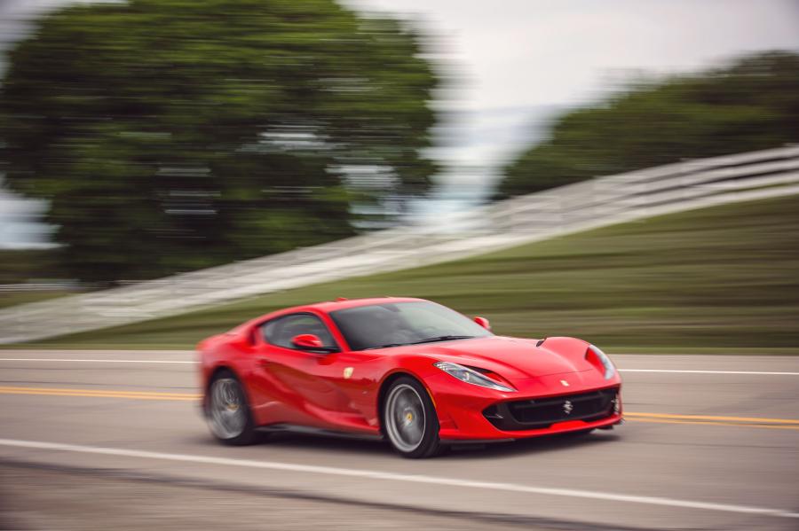  Ferrari 812 Superfast 2017 года  (NA) (фото 1 из 23)